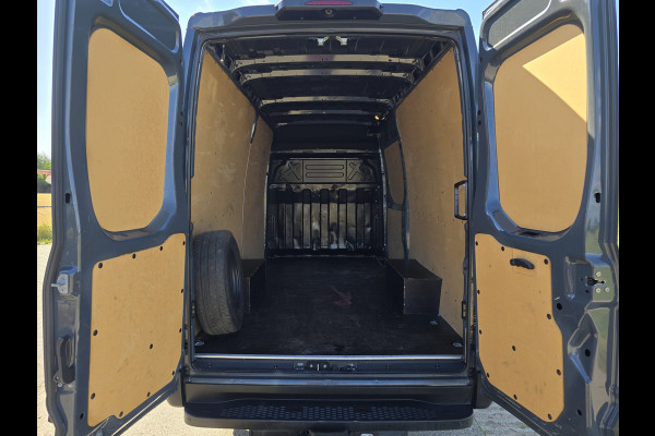 Iveco Daily 35S14V 2.3 352L H2 - 140 Pk - Euro 6 - Airco - Cruise Control