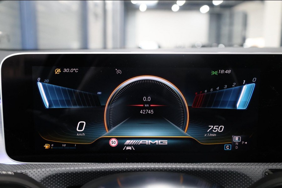 Mercedes-Benz A-Klasse AMG 35 4MATIC 306+PK LED/SFEER/VIRTUAL/PANO/HALF LEER+ALCANTARA+S.VERWARMING/CAM/ACC/ECC/12 MDN GARANTIE!