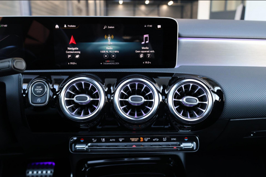 Mercedes-Benz A-Klasse AMG 35 4MATIC 306+PK LED/SFEER/VIRTUAL/PANO/HALF LEER+ALCANTARA+S.VERWARMING/CAM/ACC/ECC/12 MDN GARANTIE!