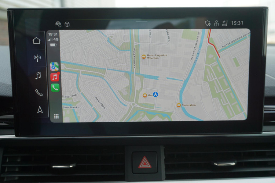Audi A4 Limousine 35 TFSI 150PK Virtual Cockpit/Sportstoelen Dealeronderhouden/All-Seasonbanden.