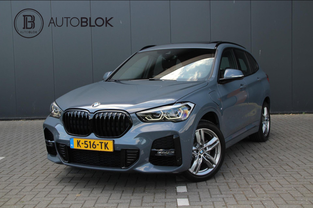 BMW X1 XDrive25e eDrive | M-sport | Pano | Trekhaak | Leder BMW X1 XDrive25e eDrive | M-sport | Pano | Trekhaak | Leder