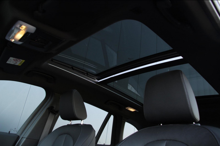 BMW X1 XDrive25e eDrive | M-sport | Pano | Trekhaak | Leder