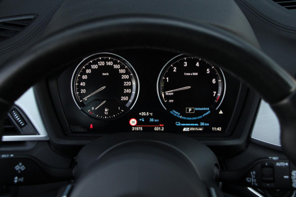 BMW X1 XDrive25e eDrive | M-sport | Pano | Trekhaak | Leder