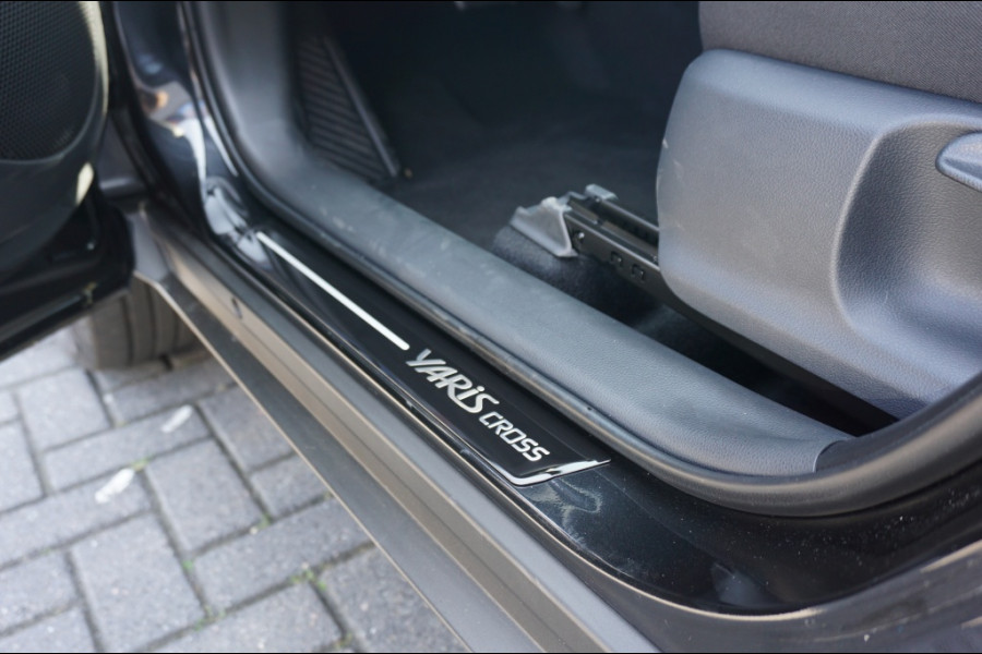 Toyota Yaris Cross 1.5 Hybr 130 Pk Teamplayer NIEUW | 15 JR GARANTIE | WINTERPACK |