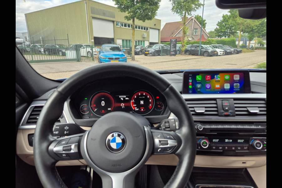 BMW 3 Serie Touring M Sport Edition Dig. Teller Apple CarPlay Panorama LED Leder NAP Navi Pro GR Dealer onderhouden