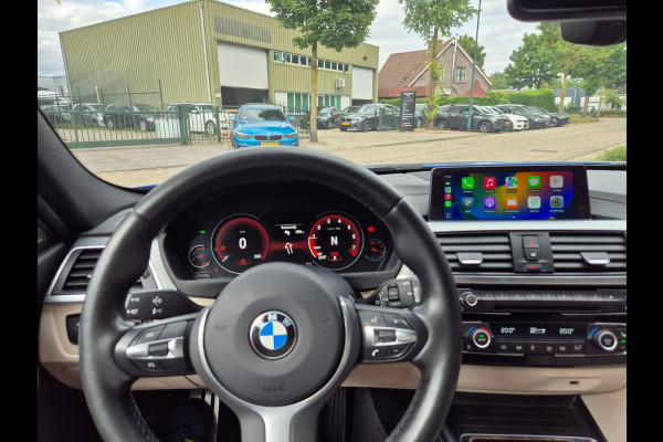 BMW 3 Serie Touring M Sport Edition Dig. Teller Apple CarPlay Panorama LED Leder NAP Navi Pro GR Dealer onderhouden