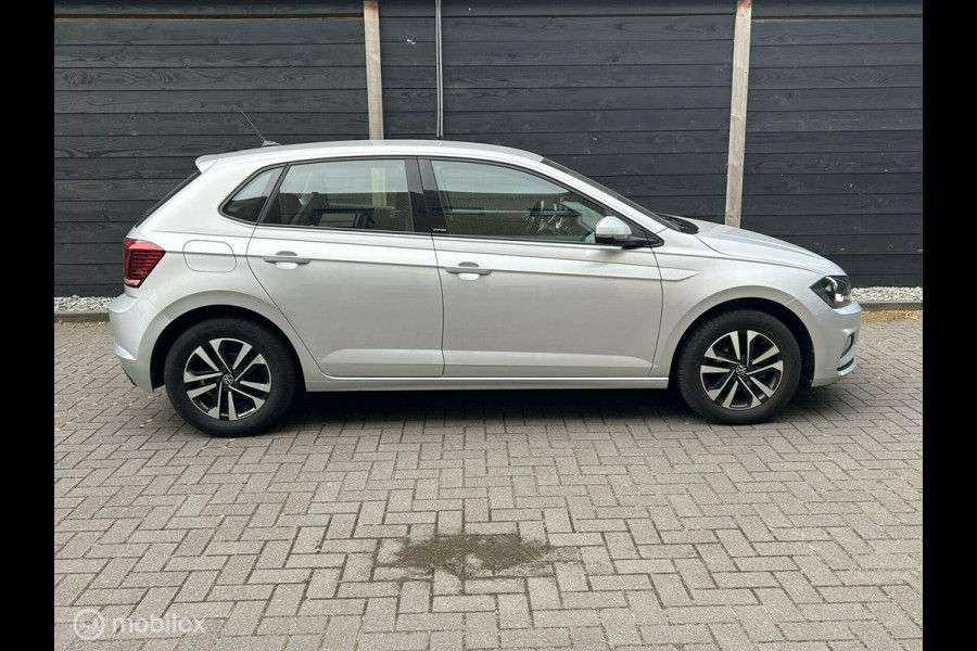 Volkswagen Polo 1.0 TSI 95 PK United FM nav / carplay / LM / 52.107 KM 1e eig.