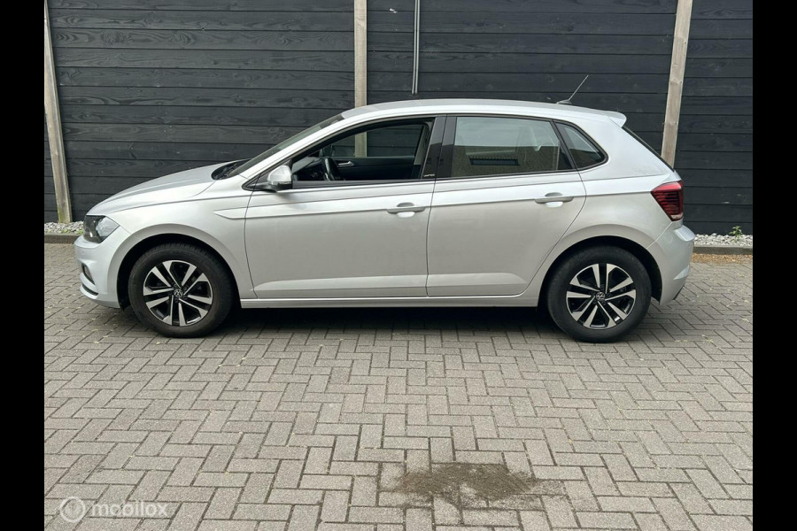 Volkswagen Polo 1.0 TSI 95 PK United FM nav / carplay / LM / 52.107 KM 1e eig.