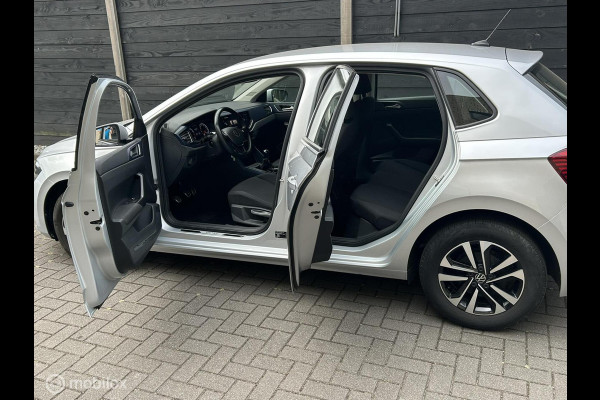 Volkswagen Polo 1.0 TSI 95 PK United FM nav / carplay / LM / 52.107 KM 1e eig.