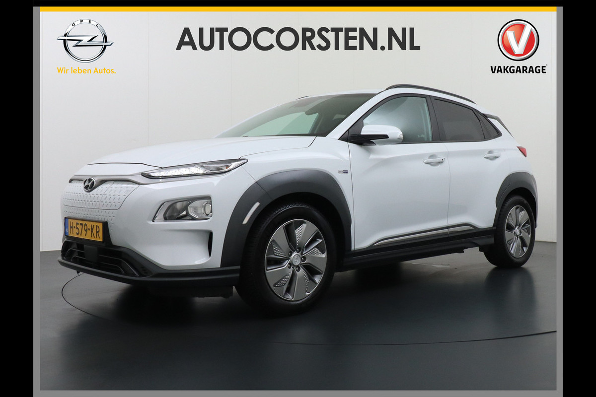 Hyundai Kona 64kWh EV AUT.204pk Krell®-Audio Grootste ACCU Adaptieve Cruise Control Camera Navi Apple Carplay Android Auto Head-Up Display Ec Led Blindspot Monitoring LaneAssist Subwoofer Voorruit verwarmbaar Bluetooth Privacy Glas Lmv 17" Fashion 1e Eigenaar Nieuwprijs €44.210,- Hyundai Kona 64kWh EV AUT.204pk Krell®-Audio Grootste ACCU Adaptieve Cruise Control Camera Navi Apple Carplay Android Auto Head-Up Display Ec Led Blindspot Monitoring LaneAssist Subwoofer Voorruit verwarmbaar Bluetooth Privacy Glas Lmv 17" Fashion 1e Eigenaar Nieuwprijs €44.210,-