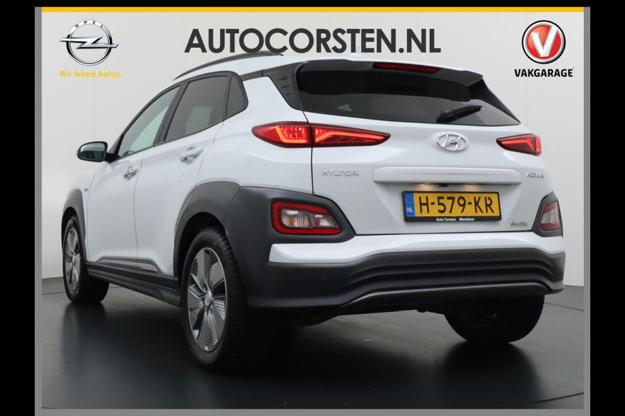 Hyundai Kona 64kWh EV AUT.204pk Krell®-Audio Grootste ACCU Adaptieve Cruise Control Camera Navi Apple Carplay Android Auto Head-Up Display Ec Led Blindspot Monitoring LaneAssist Subwoofer Voorruit verwarmbaar Bluetooth Privacy Glas Lmv 17" Fashion 1e Eigenaar Nieuwprijs €44.210,-