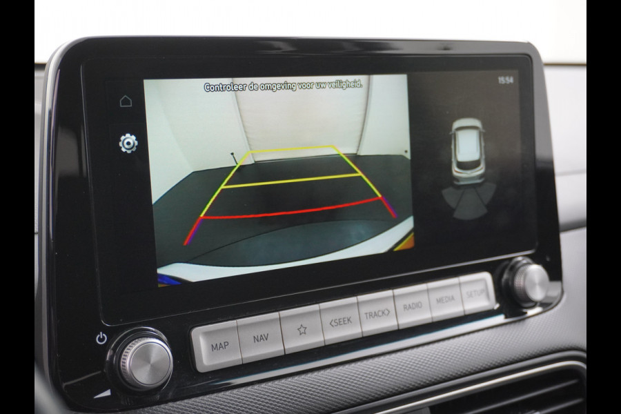 Hyundai Kona 64kWh EV AUT.204pk Krell®-Audio Grootste ACCU Adaptieve Cruise Control Camera Navi Apple Carplay Android Auto Head-Up Display Ec Led Blindspot Monitoring LaneAssist Subwoofer Voorruit verwarmbaar Bluetooth Privacy Glas Lmv 17" Fashion 1e Eigenaar Nieuwprijs €44.210,-