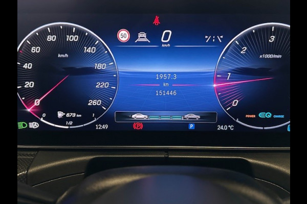 Mercedes-Benz C-Klasse 220D AMG STYLING-MEMORY-DISTRONIC-360 CAMERA-TREKHAAK-COMPLEET