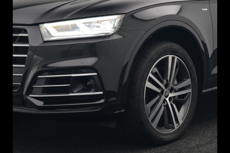 Audi Q5 55 TFSI e Quattro S Line Plug In Hybrid 367pk PHEV | Adaptive Cruise | Alcantara Sportstoelen Massage | 20"L.M | Keyless | DAB | Navi | Stoelverwarming | El. Achterklep |