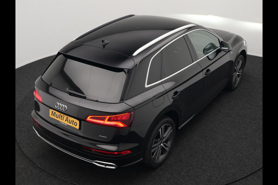 Audi Q5 55 TFSI e Quattro S Line Plug In Hybrid 367pk PHEV | Adaptive Cruise | Alcantara Sportstoelen Massage | 20"L.M | Keyless | DAB | Navi | Stoelverwarming | El. Achterklep |