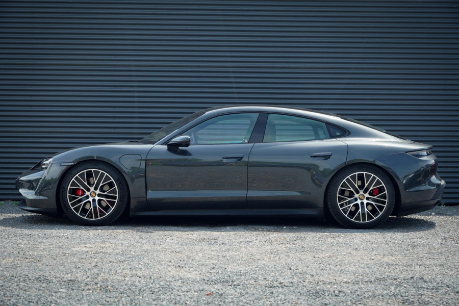 Porsche Taycan 4S Performance 84 kWh / Pano / 4Wiel Sturing / Bose / ACC / Incl BTW