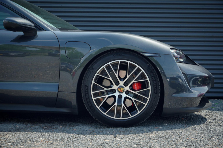 Porsche Taycan 4S Performance 84 kWh / Pano / 4Wiel Sturing / Bose / ACC / Incl BTW