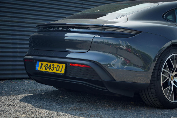 Porsche Taycan 4S Performance 84 kWh / Pano / 4Wiel Sturing / Bose / ACC / Incl BTW