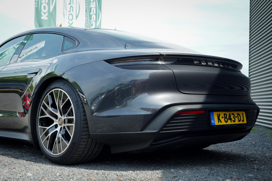 Porsche Taycan 4S Performance 84 kWh / Pano / 4Wiel Sturing / Bose / ACC / Incl BTW