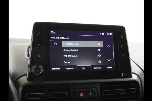 Opel Combo 1.5D 102PK L1H1 Innovation Leder Apple Carplay Android Auto Cruise Control Stoel+Stuurverwarming Navi* DAB+ Pdc Achterklep Schuifdeur Led Regen-Lichtsensor Bluetooth Laden-Kasten inbouw 1e Eigenaar Euro 6