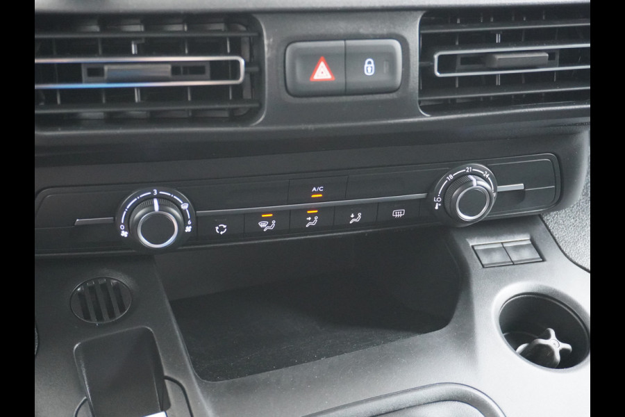 Opel Combo 1.5D 102PK L1H1 Innovation Leder Apple Carplay Android Auto Cruise Control Stoel+Stuurverwarming Navi* DAB+ Pdc Achterklep Schuifdeur Led Regen-Lichtsensor Bluetooth Laden-Kasten inbouw 1e Eigenaar Euro 6