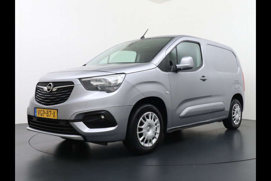 Opel Combo 1.5D 102PK L1H1 Innovation Leder Apple Carplay Android Auto Cruise Control Stoel+Stuurverwarming Navi* DAB+ Pdc Achterklep Schuifdeur Led Regen-Lichtsensor Bluetooth Laden-Kasten inbouw 1e Eigenaar Euro 6