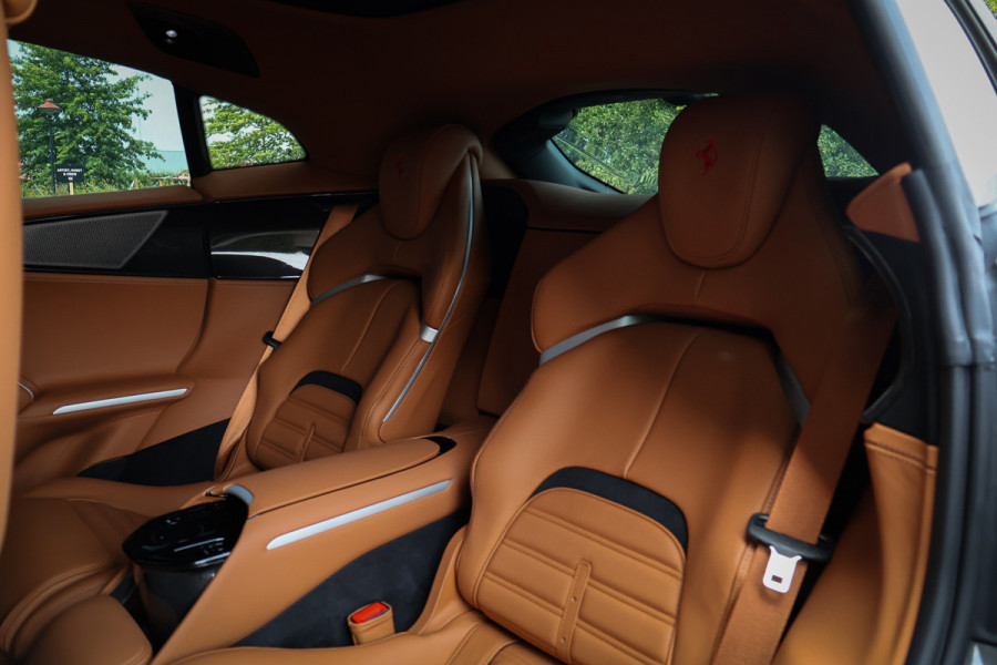 Ferrari Purosangue 6.5 V12 | NEW | 135K OPTIONS | CARBON WHEELHOUSE, R+F DIFFUSERS, UNDERDOOR, MIRRORS, DOORPANELS, KICKPLATE, CENTRE CONSOLE, FRON MASSAGE REAR SEATS | FULL LEATHER PACK | DIGITAL REAR VIEW CAMERA | PRIVACY GLASS | REAR SEATS COOLED/HEATED | BURMESTER HIGH END AUDIO | ACTIVE MATRIX LED HEADLIGHTS | VAT REF. |