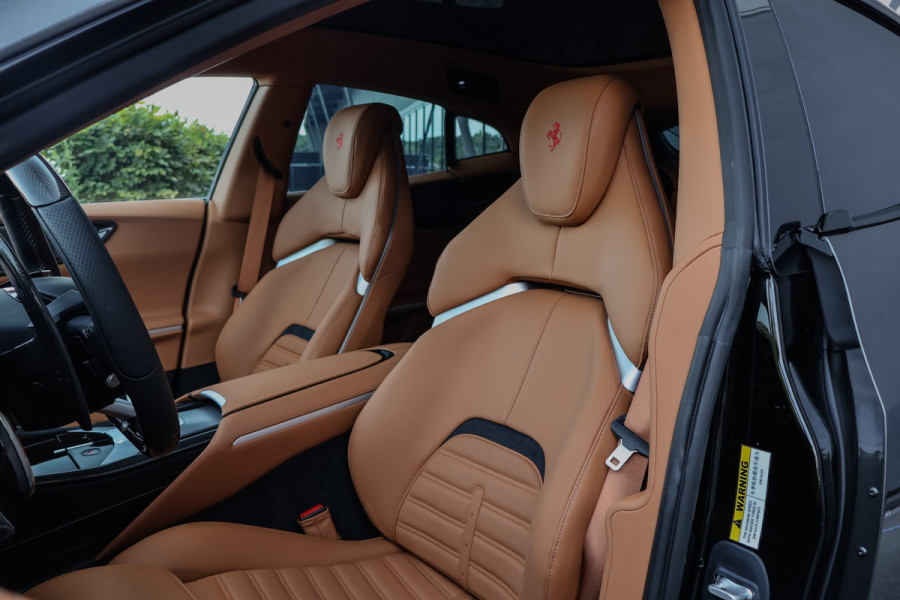 Ferrari Purosangue 6.5 V12 | NEW | 135K OPTIONS | CARBON WHEELHOUSE, R+F DIFFUSERS, UNDERDOOR, MIRRORS, DOORPANELS, KICKPLATE, CENTRE CONSOLE, FRON MASSAGE REAR SEATS | FULL LEATHER PACK | DIGITAL REAR VIEW CAMERA | PRIVACY GLASS | REAR SEATS COOLED/HEATED | BURMESTER HIGH END AUDIO | ACTIVE MATRIX LED HEADLIGHTS | VAT REF. |