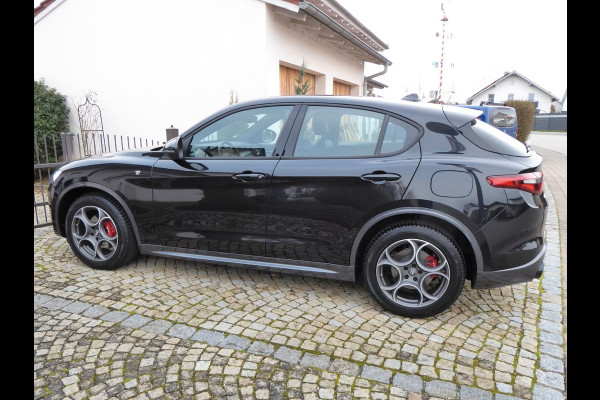 Alfa Romeo Stelvio 2.0T Q4 Ti (206kW/280pk) ** Bi-XENON/LED, NAVI+, LEDER, ACC, 19-inch LMV, MEM ** 1e EIG - 16.700 km - UNFALLFREI ** ** INFORMEER OOK NAAR ONZE AANTREKKELIJKE FINANCIAL-LEASE TARIEVEN **