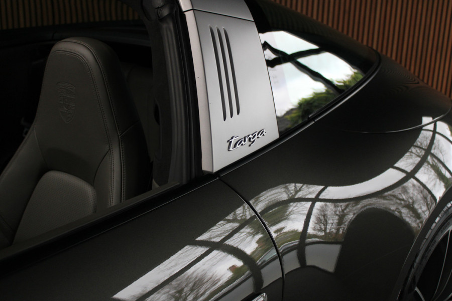 Porsche 911 3.0 4 Targa Leder Navi Camera Bose Climate PDC Alcantara binnenhemel (zwart) Stoelverwarming Carplay Xenon LM velgen