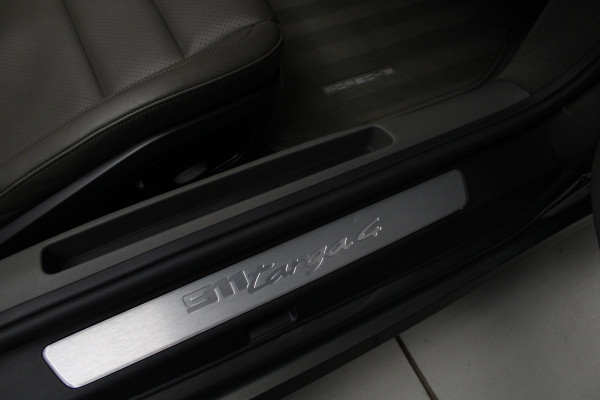 Porsche 911 3.0 4 Targa Leder Navi Camera Bose Climate PDC Alcantara binnenhemel (zwart) Stoelverwarming Carplay Xenon LM velgen