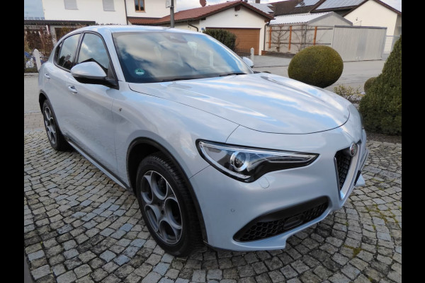 Alfa Romeo Stelvio 2.0T Q4 Ti (206kW/280pk) ** Bi-XENON/LED, NAVI+, LEDER, ACC, 19-inch LMV, MEM ** 1e EIG - 18.700 km - UNFALLFREI ** ** INFORMEER OOK NAAR ONZE AANTREKKELIJKE FINANCIAL-LEASE TARIEVEN **