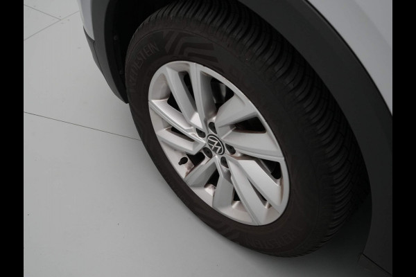 Volkswagen T-Cross 1.0 TSI 95pk Life Navigatie Pdc Clima Acc 20