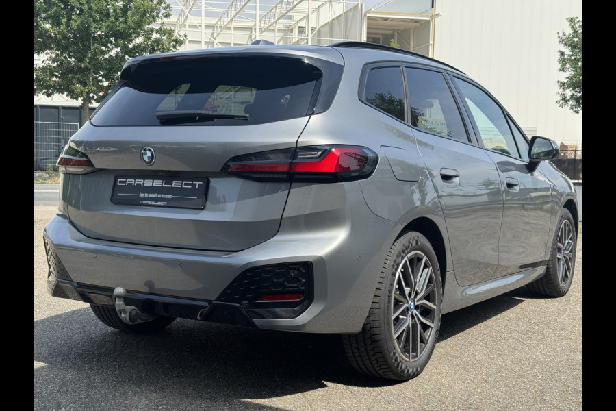 BMW 2 Serie Active Tourer 225e xDrive M pakket, Harman/Kardon, Head-Up, Trekhaak, Panoramadak, Adaptive cruise, Alle Opies!!! .Neem contact op en we maken een afspraak!