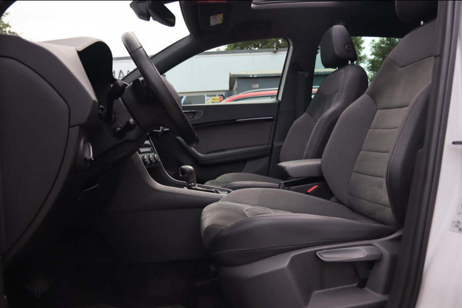Seat Ateca 1.5 TSI Xcellence / PANODAK / KEYLESS / CAMERA / BEATS /  DODEHOEK