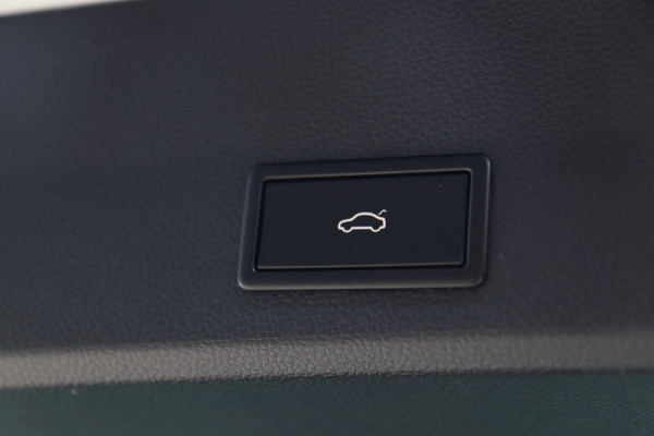Seat Ateca 1.5 TSI Xcellence / PANODAK / KEYLESS / CAMERA / BEATS /  DODEHOEK
