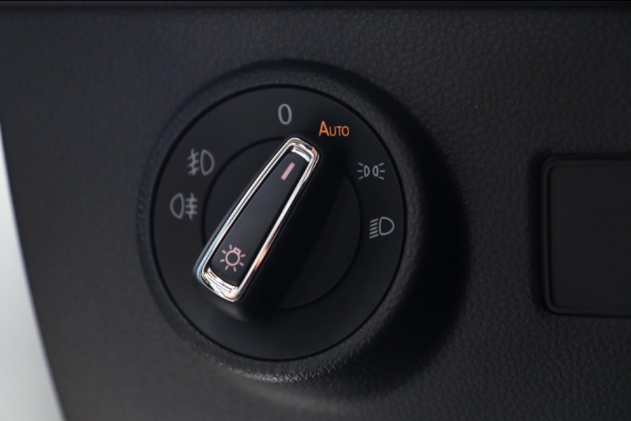 Seat Ateca 1.5 TSI Xcellence / PANODAK / KEYLESS / CAMERA / BEATS /  DODEHOEK