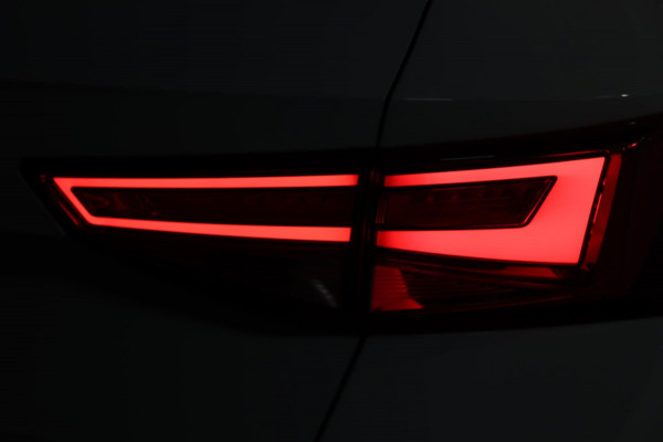 Seat Ateca 1.5 TSI Xcellence / PANODAK / KEYLESS / CAMERA / BEATS /  DODEHOEK