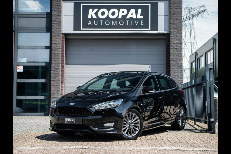 Ford Focus 1.0 ST-Line | Navi | Trekhaak | Cruise | NAP |