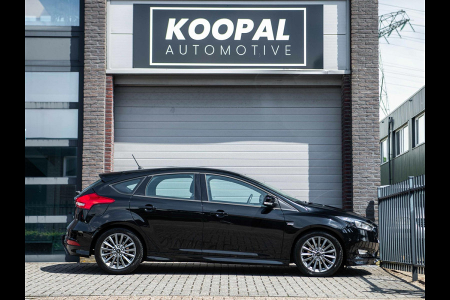 Ford Focus 1.0 ST-Line | Navi | Trekhaak | Cruise | NAP |