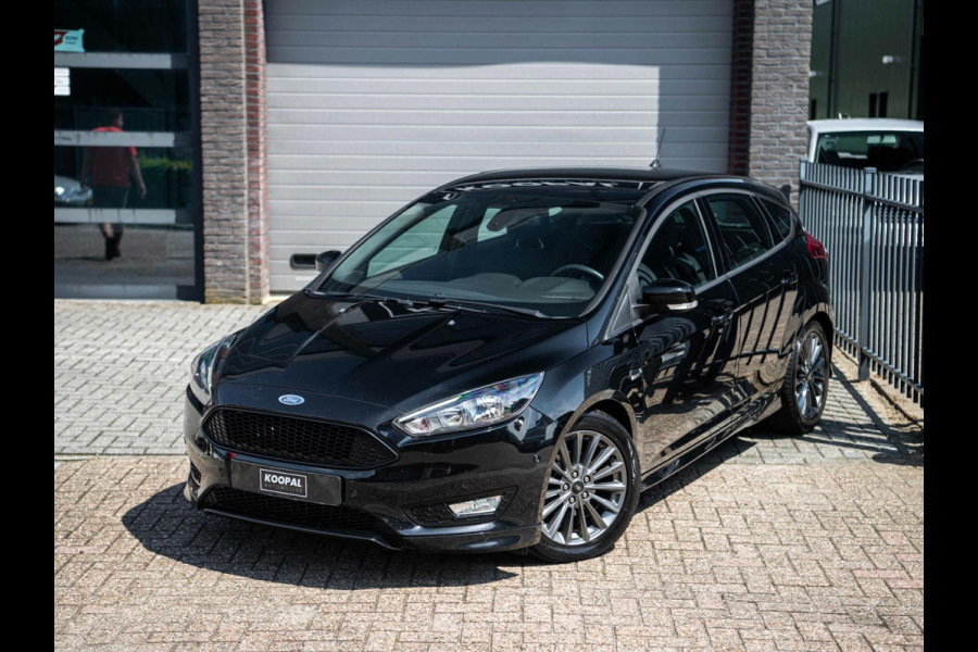 Ford Focus 1.0 ST-Line | Navi | Trekhaak | Cruise | NAP |