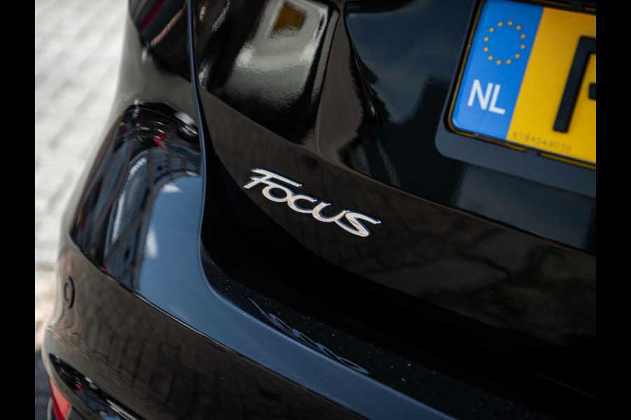 Ford Focus 1.0 ST-Line | Navi | Trekhaak | Cruise | NAP |