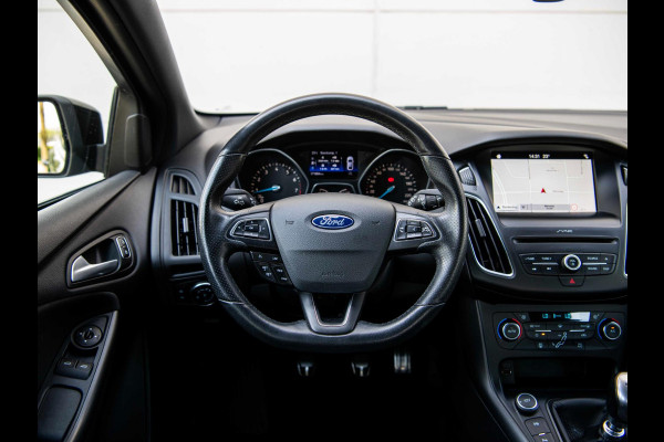 Ford Focus 1.0 ST-Line | Navi | Trekhaak | Cruise | NAP |
