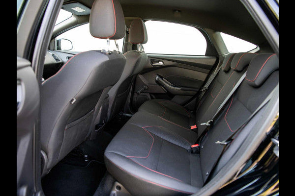 Ford Focus 1.0 ST-Line | Navi | Trekhaak | Cruise | NAP |