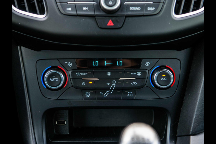 Ford Focus 1.0 ST-Line | Navi | Trekhaak | Cruise | NAP |