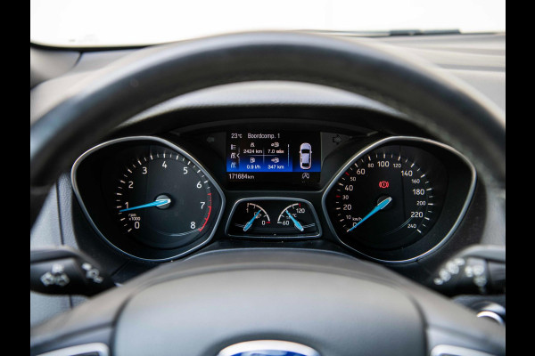 Ford Focus 1.0 ST-Line | Navi | Trekhaak | Cruise | NAP |