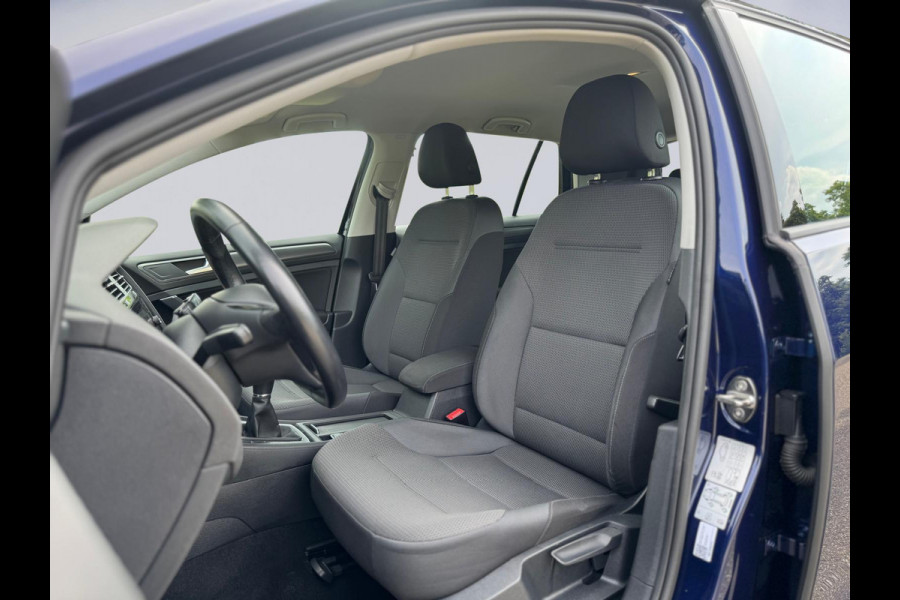 Volkswagen Golf 1.5 TSI 130 pk Comfortline, 5 deurs, navigatie, ecc, Nederlandse auto met nationale auto pas