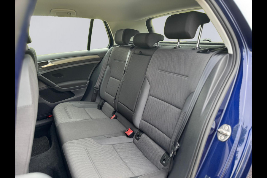 Volkswagen Golf 1.5 TSI 130 pk Comfortline, 5 deurs, navigatie, ecc, Nederlandse auto met nationale auto pas