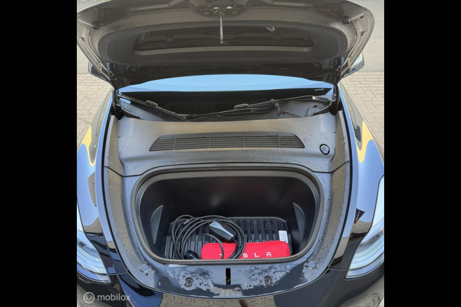 Tesla Model Y RWD MiC AMD RYZEN MMX PACK