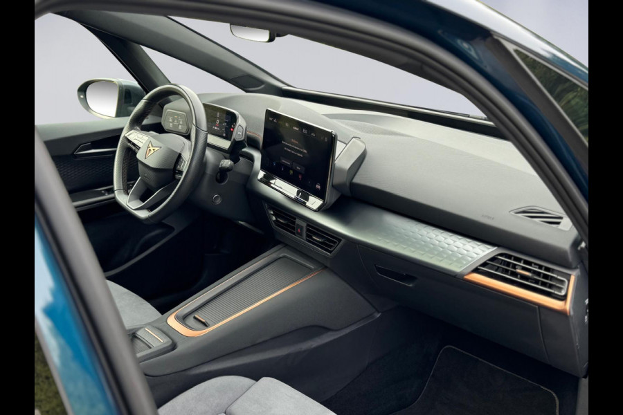 CUPRA Born Copper Edition One 62 kWh, 1e eigenaar,panoramadak, 20 inch, camera, LED verlichting , alle opties,NL auto met nap